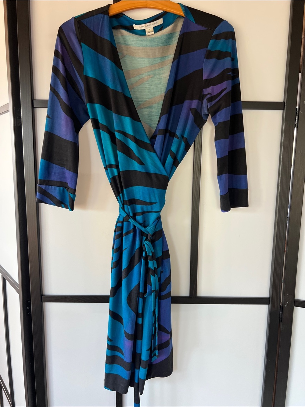 Diane von Furstenberg Julian Two Tiger Blue & Black Wrap Dress 10
